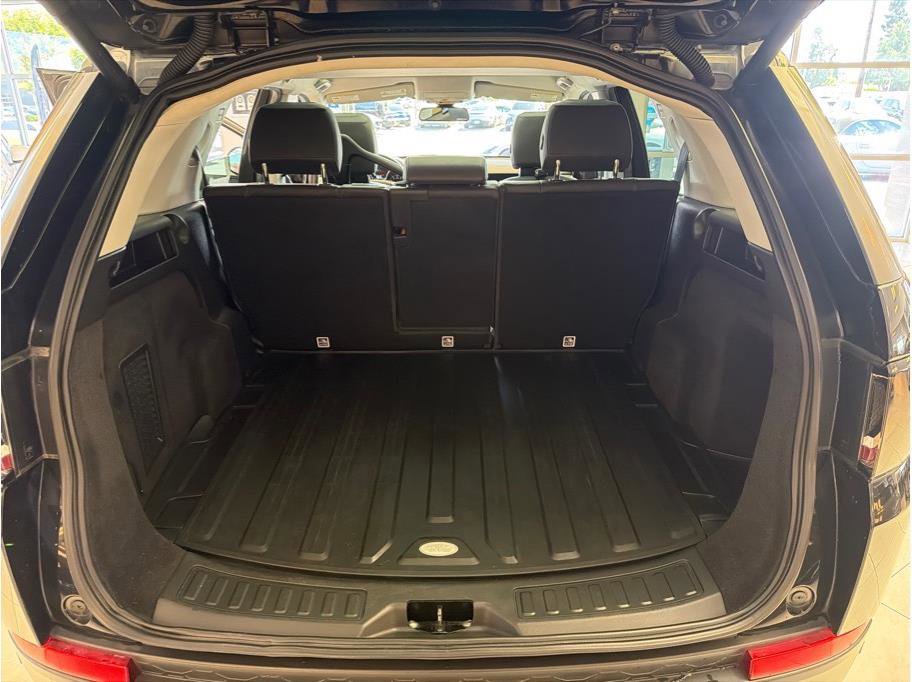 Used 2019 Land Rover Discovery Sport HSE AWD/4WD image 29
