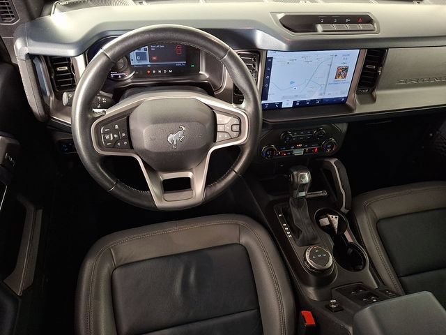 Used 2023 Ford Bronco Outer Banks AWD/4WD image 2