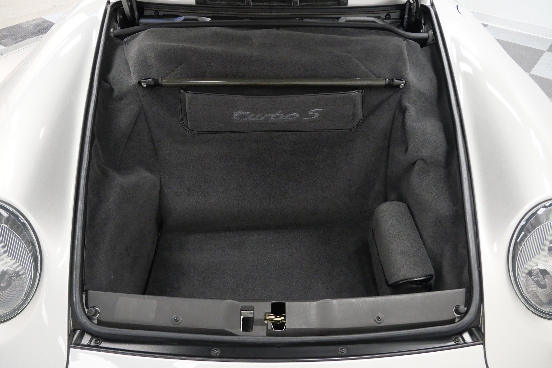 Used 1997 Porsche 911 Turbo S AWD/4WD image 19