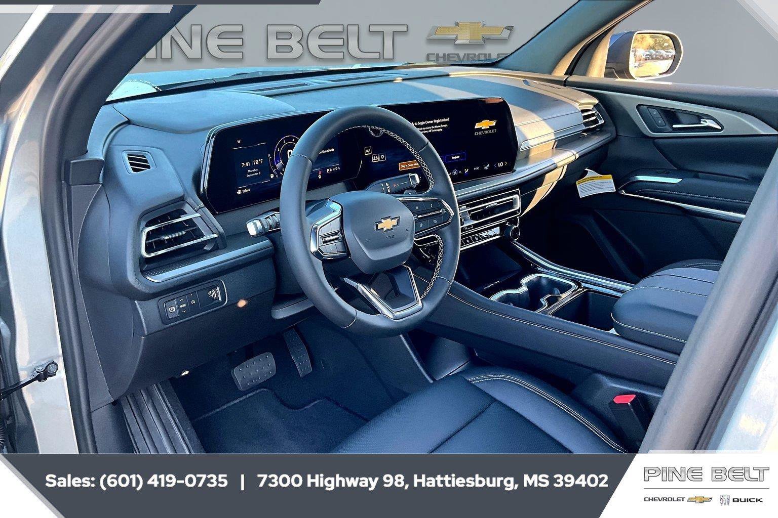 New 2027 Chevrolet Traverse LT FWD image 12