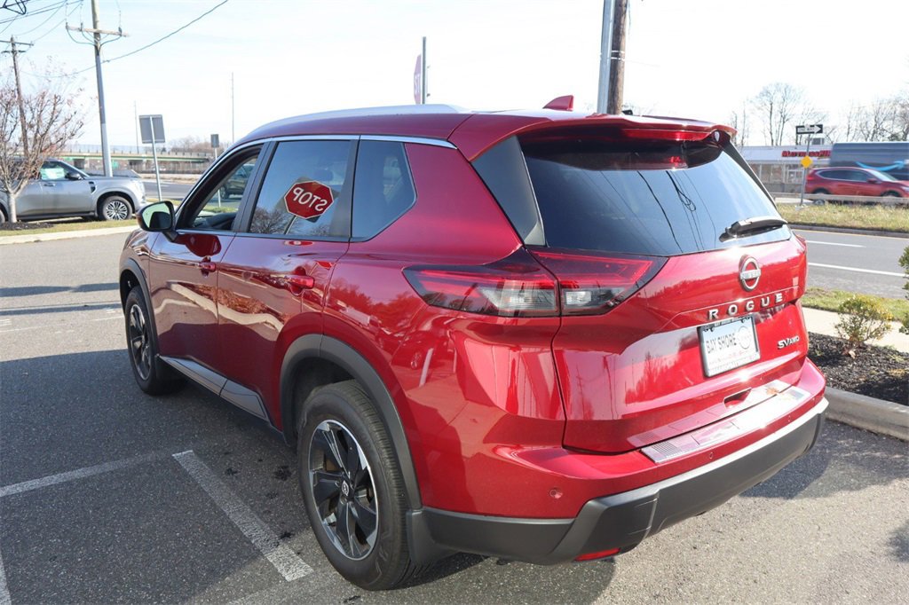 Certified 2024 Nissan Rogue SV w/ SV Premium Package image 8