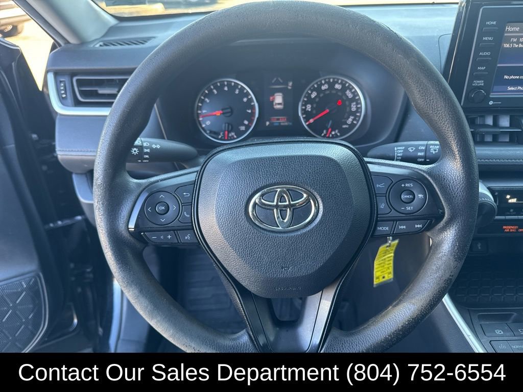 Used 2021 Toyota RAV4 LE image 18