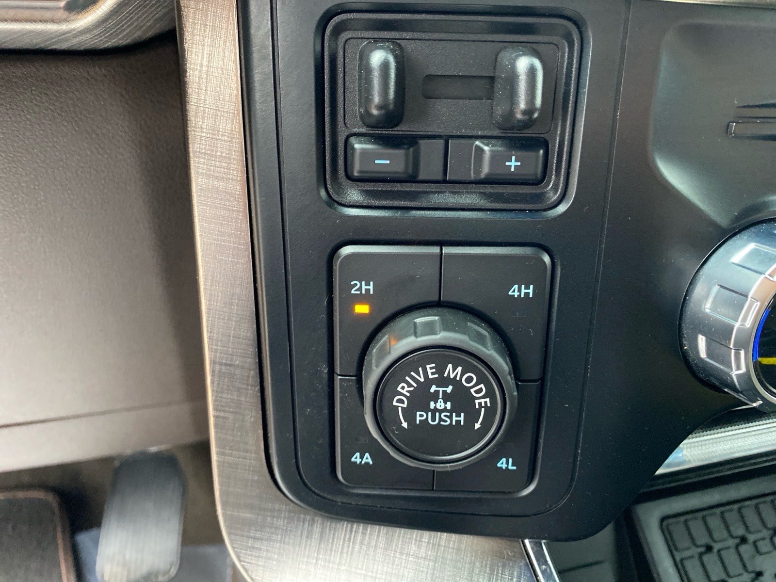 Used 2023 Ford F150 King Ranch w/ Equipment Group 601A High AWD/4WD image 15