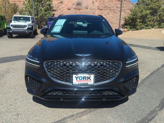 Used 2023 Genesis GV70 2.5T w/ Sport Prestige Package image 2
