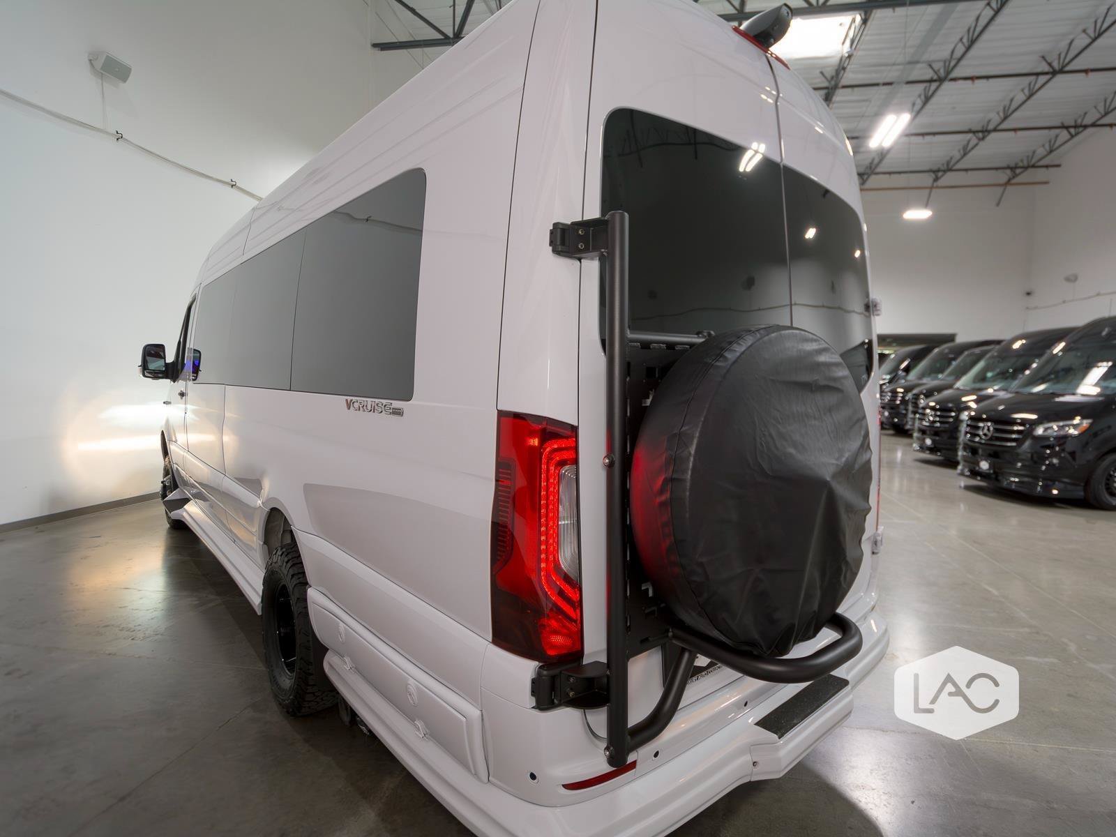 Used 2025 Mercedes-Benz Sprinter 3500 image 13