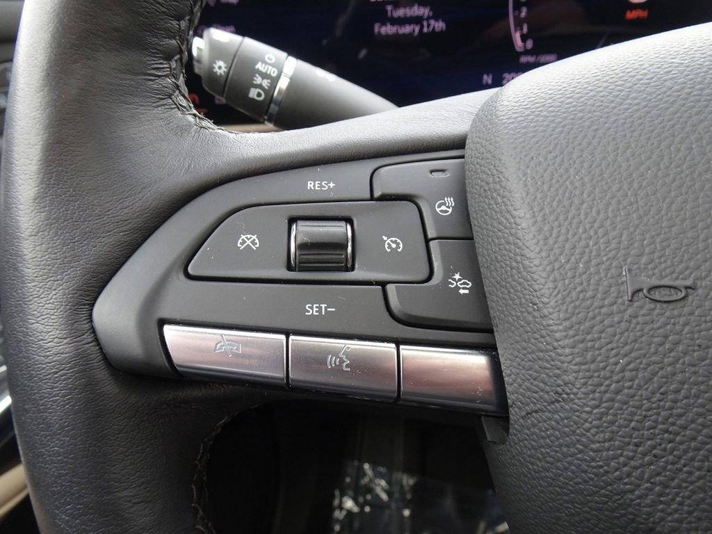 Certified 2024 Cadillac XT4 Luxury w/ Cold Weather Package image 22