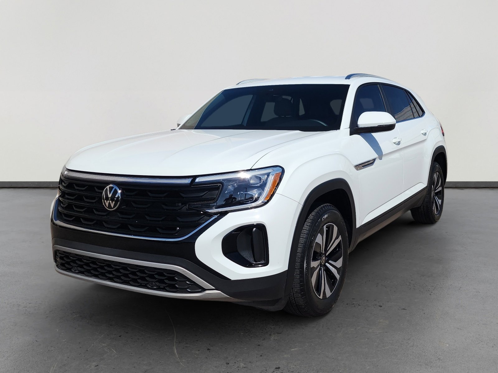 Certified 2024 Volkswagen Atlas Cross Sport SE image 1