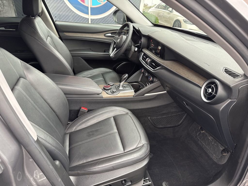 Used 2018 Alfa Romeo Stelvio Ti image 59