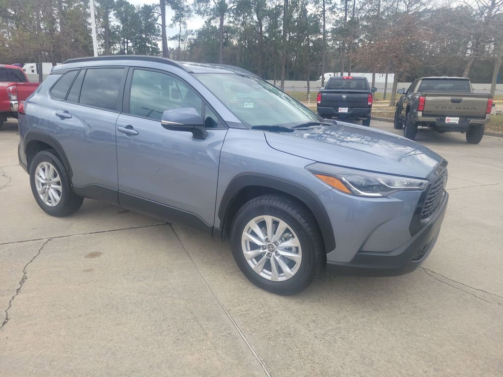 Certified 2023 Toyota Corolla Cross LE image 9