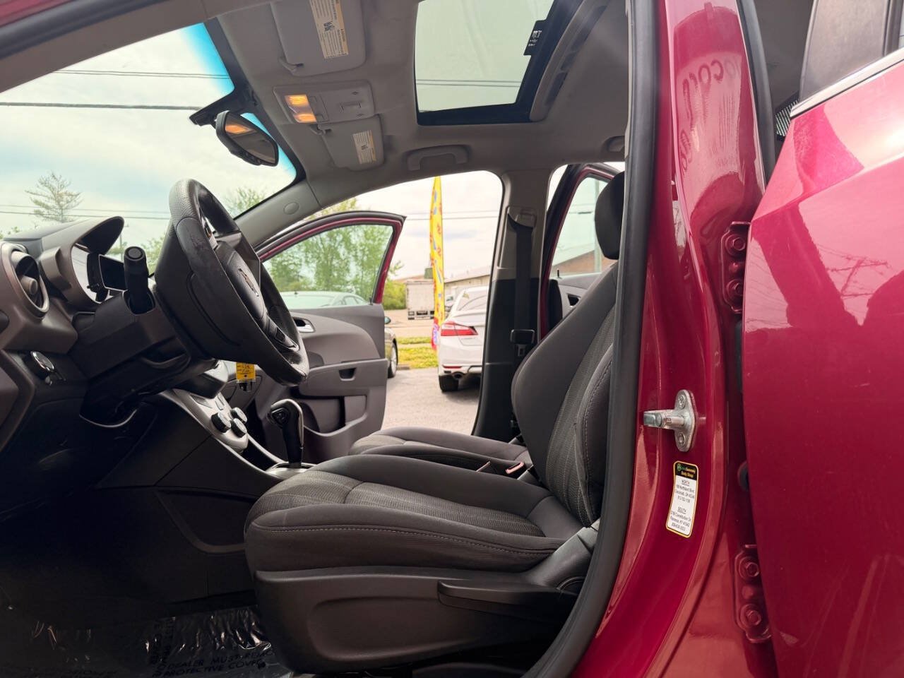 Used 2014 Chevrolet Sonic LT w/ LT Promotional Package FWD image 9