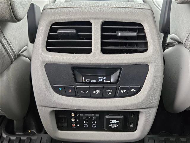 Used 2018 Honda Pilot Touring image 17