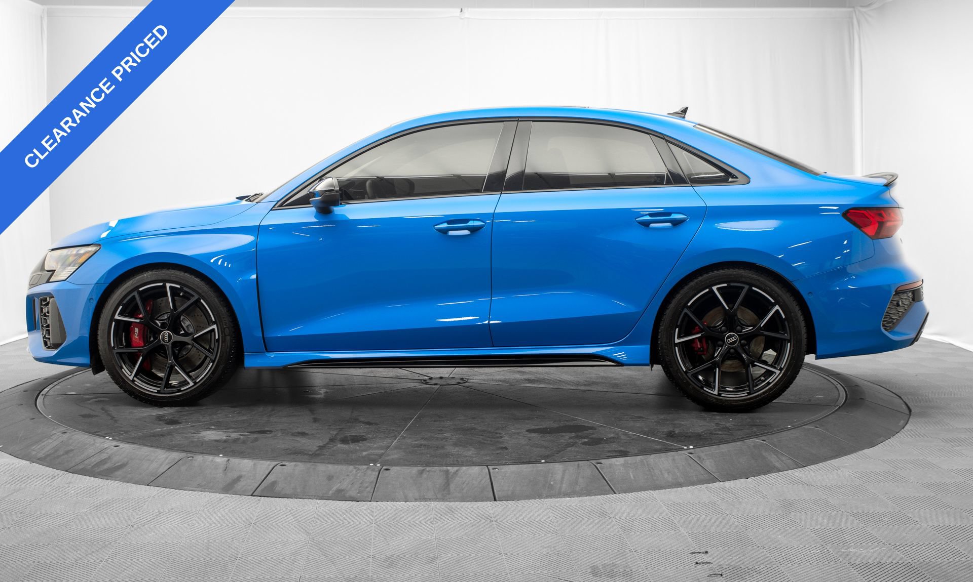 Used 2022 Audi RS 3 AWD/4WD image 6
