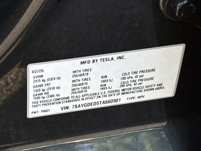 Used 2026 Tesla Model Y 2WD image 35