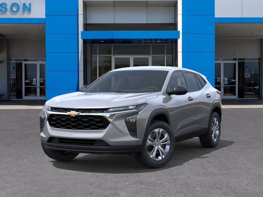 New 2026 Chevrolet Trax LS w/ Driver Confidence Package FWD image 6