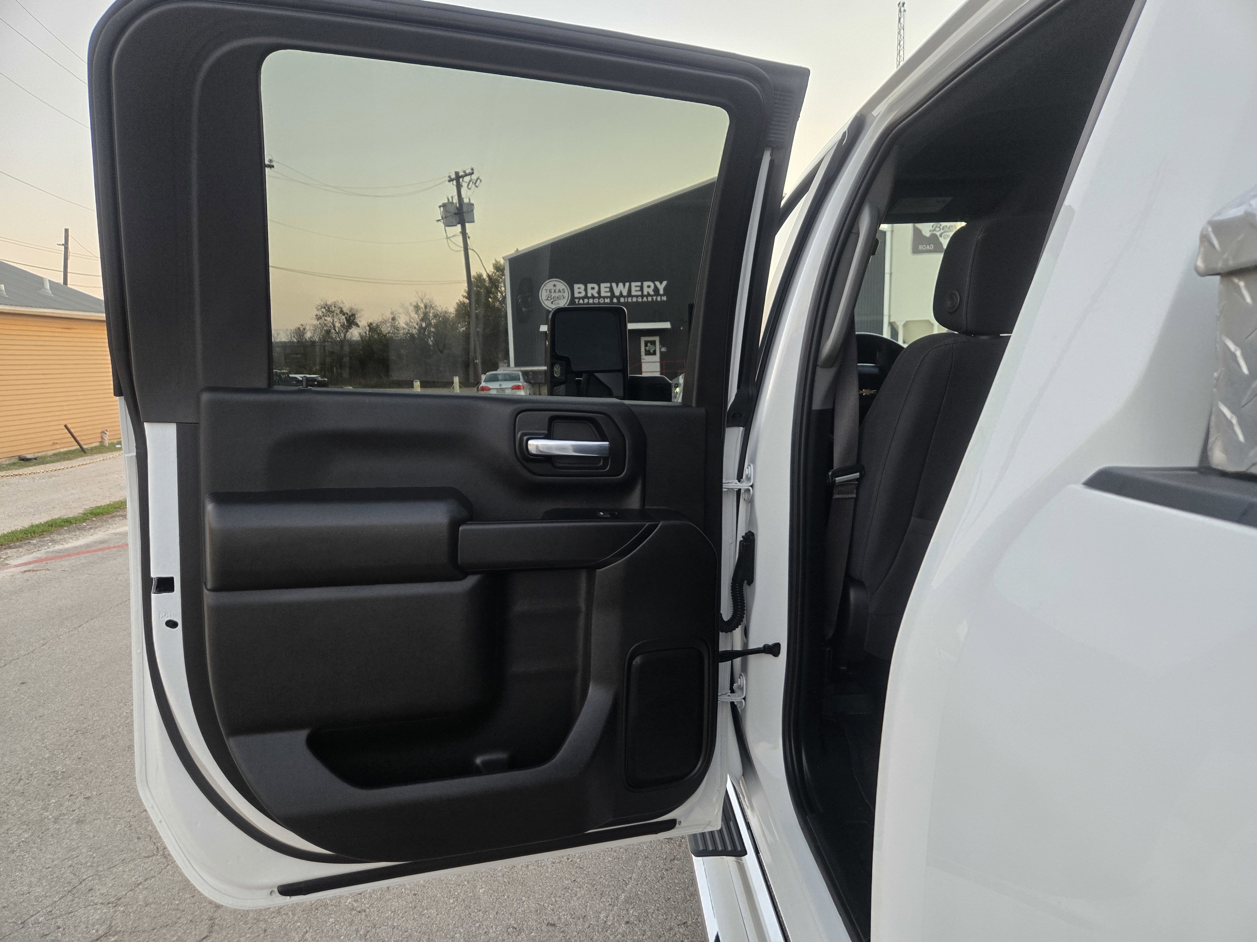 Used 2024 Chevrolet Silverado 2500 Custom w/ Custom Value Package image 6