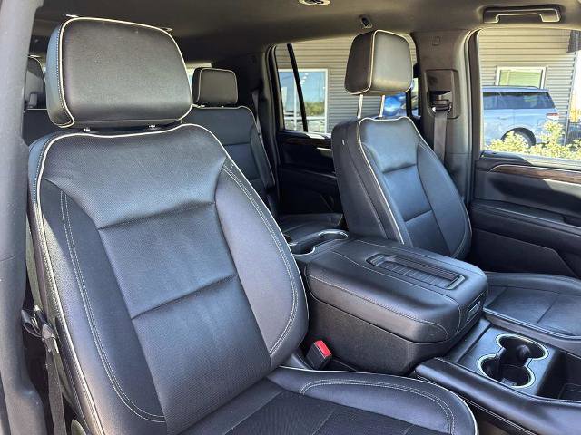 Used 2023 Chevrolet Suburban Premier RWD image 12