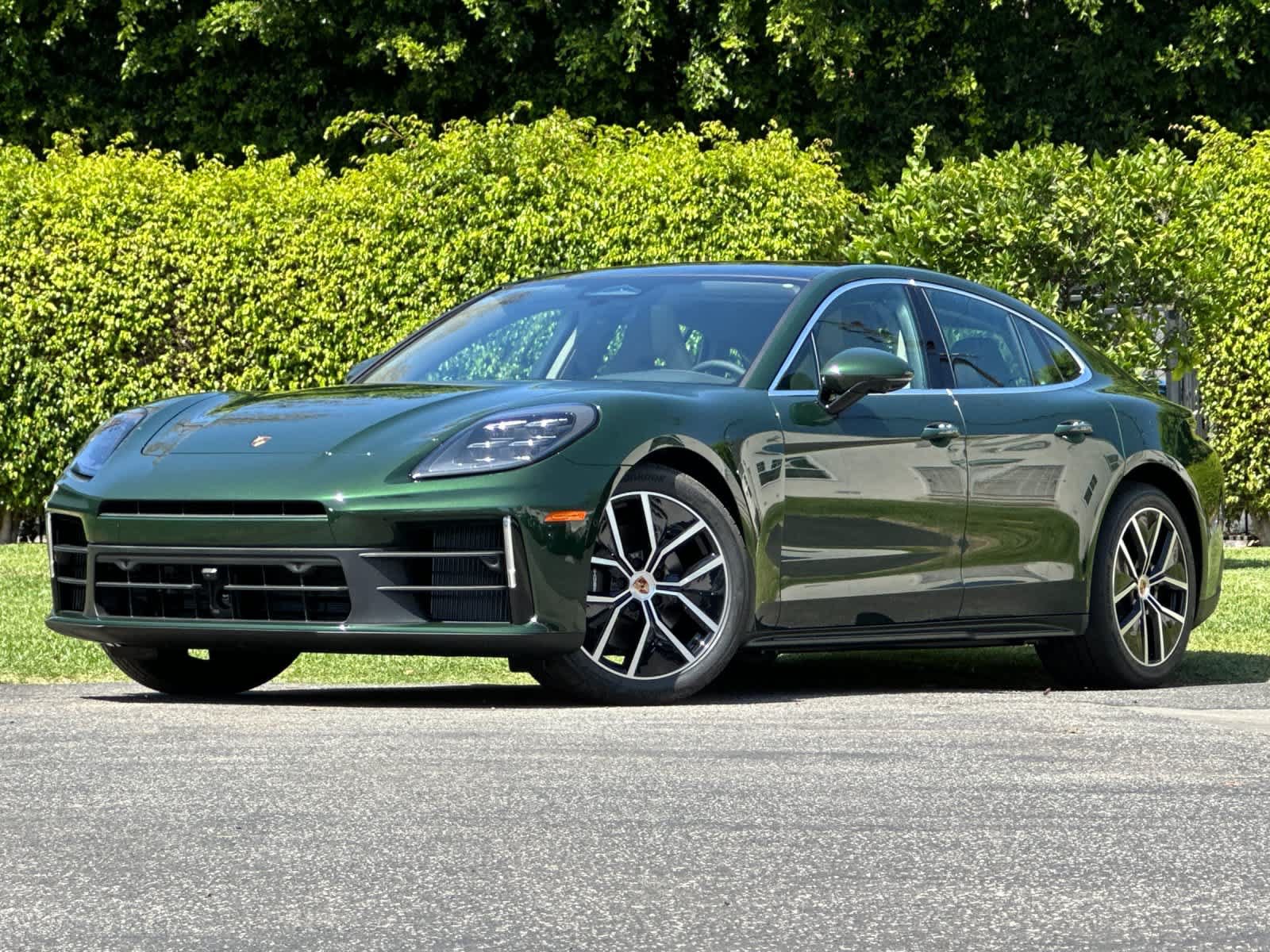 New 2026 Porsche Panamera RWD image 1