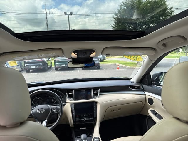 Used 2020 INFINITI QX50 Luxe AWD/4WD image 12