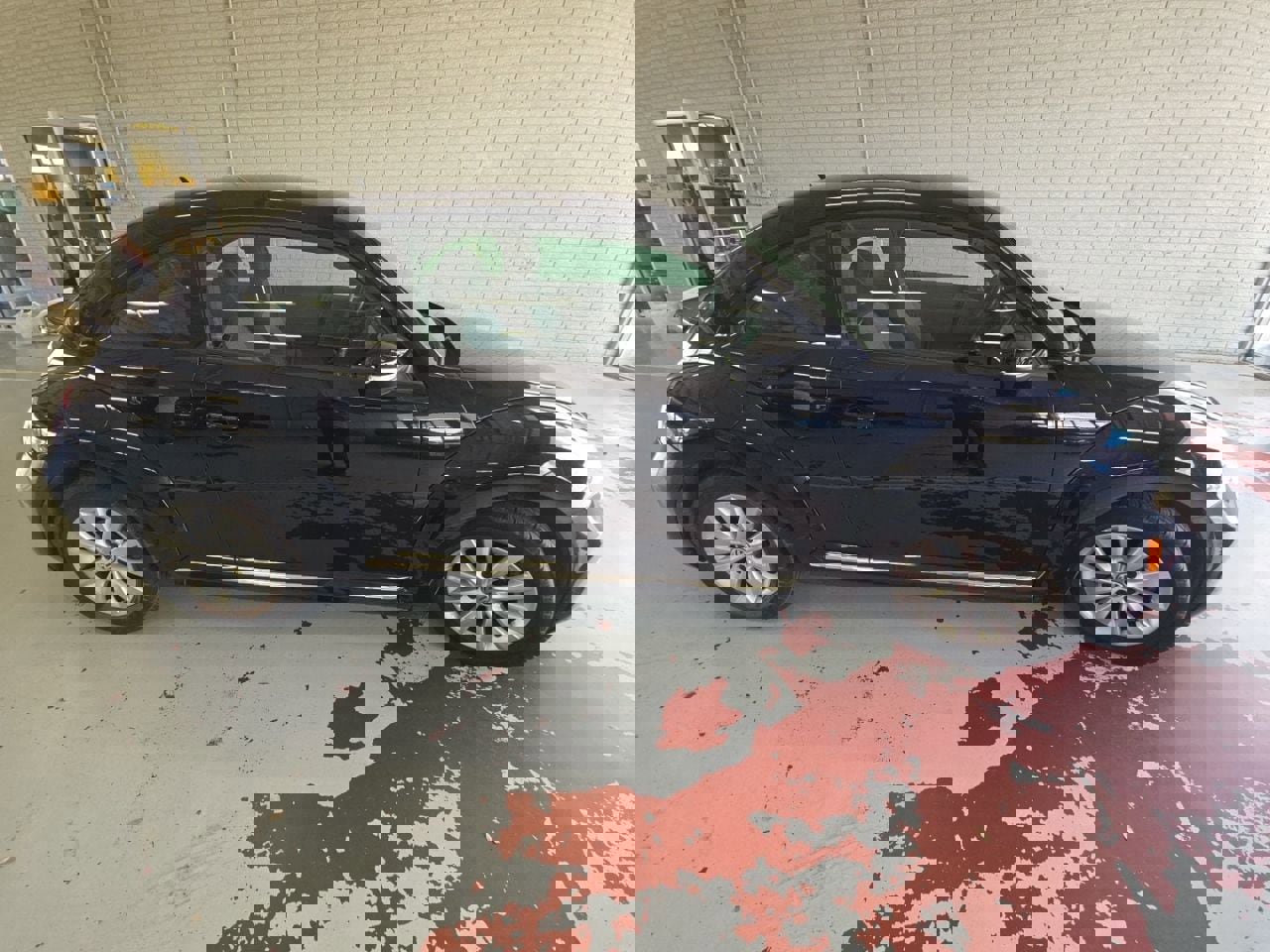 Used 2019 Volkswagen Beetle 2.0T S image 4