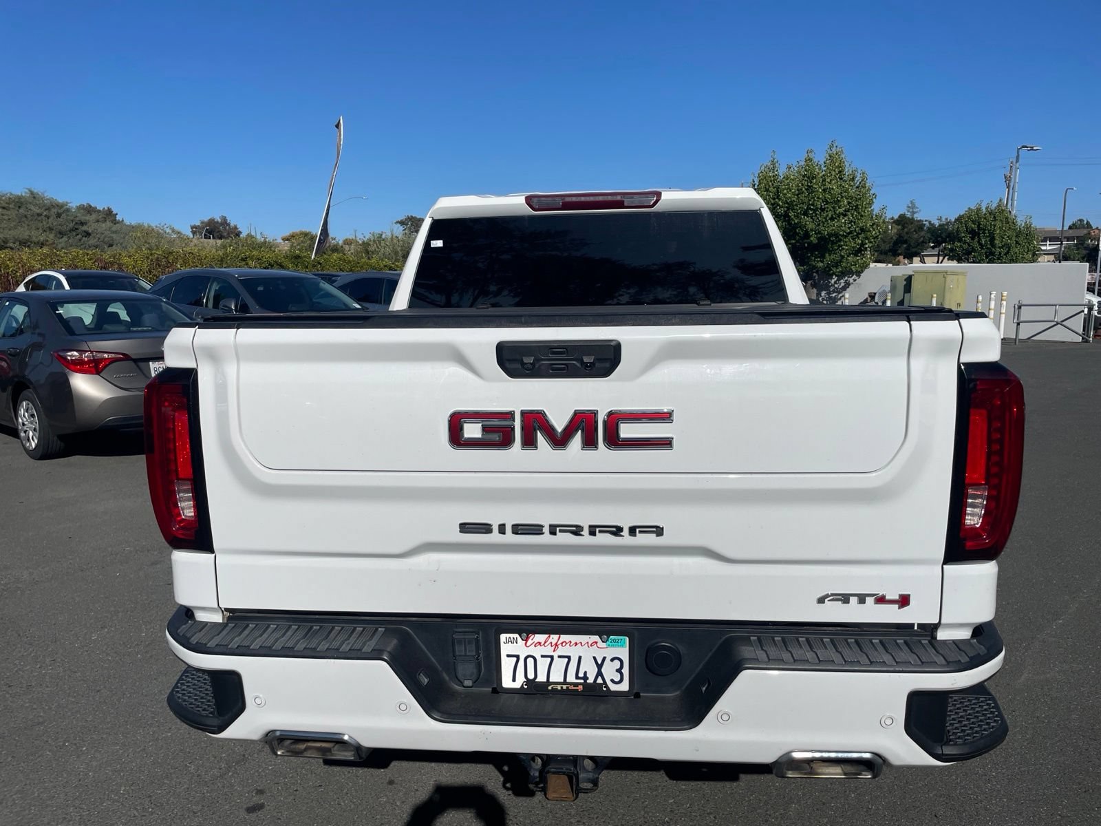 Used 2023 GMC Sierra 1500 AT4 AWD/4WD image 7