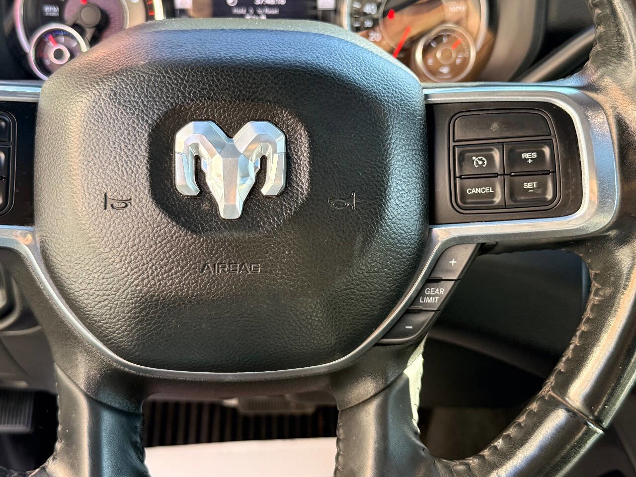 Used 2022 RAM 2500 Laramie w/ Night Edition image 23