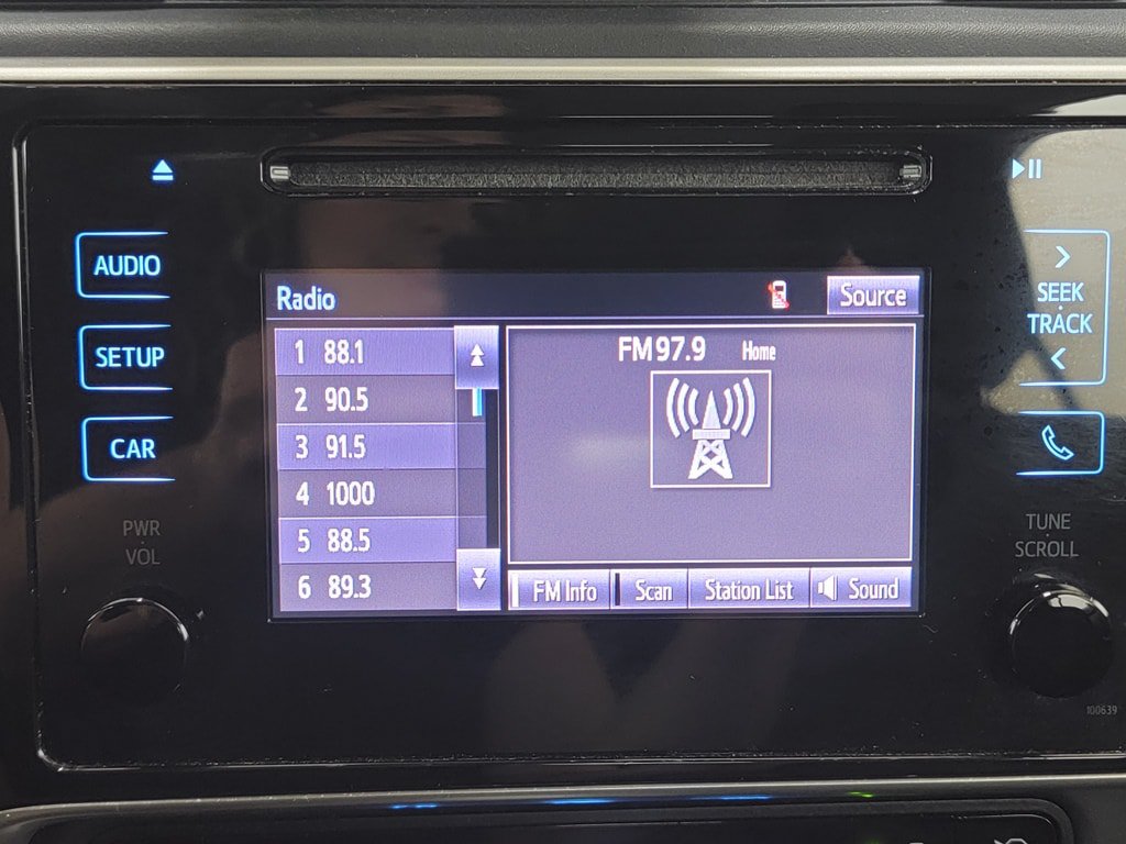 Used 2019 Toyota Corolla LE FWD image 21