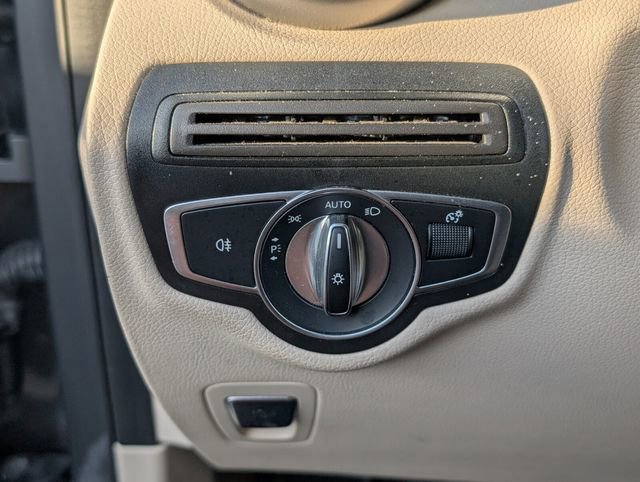 Used 2018 Mercedes-Benz GLC 300 image 31