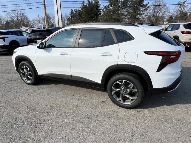 New 2026 Chevrolet Trax LT w/ Driver Confidence Package image 3