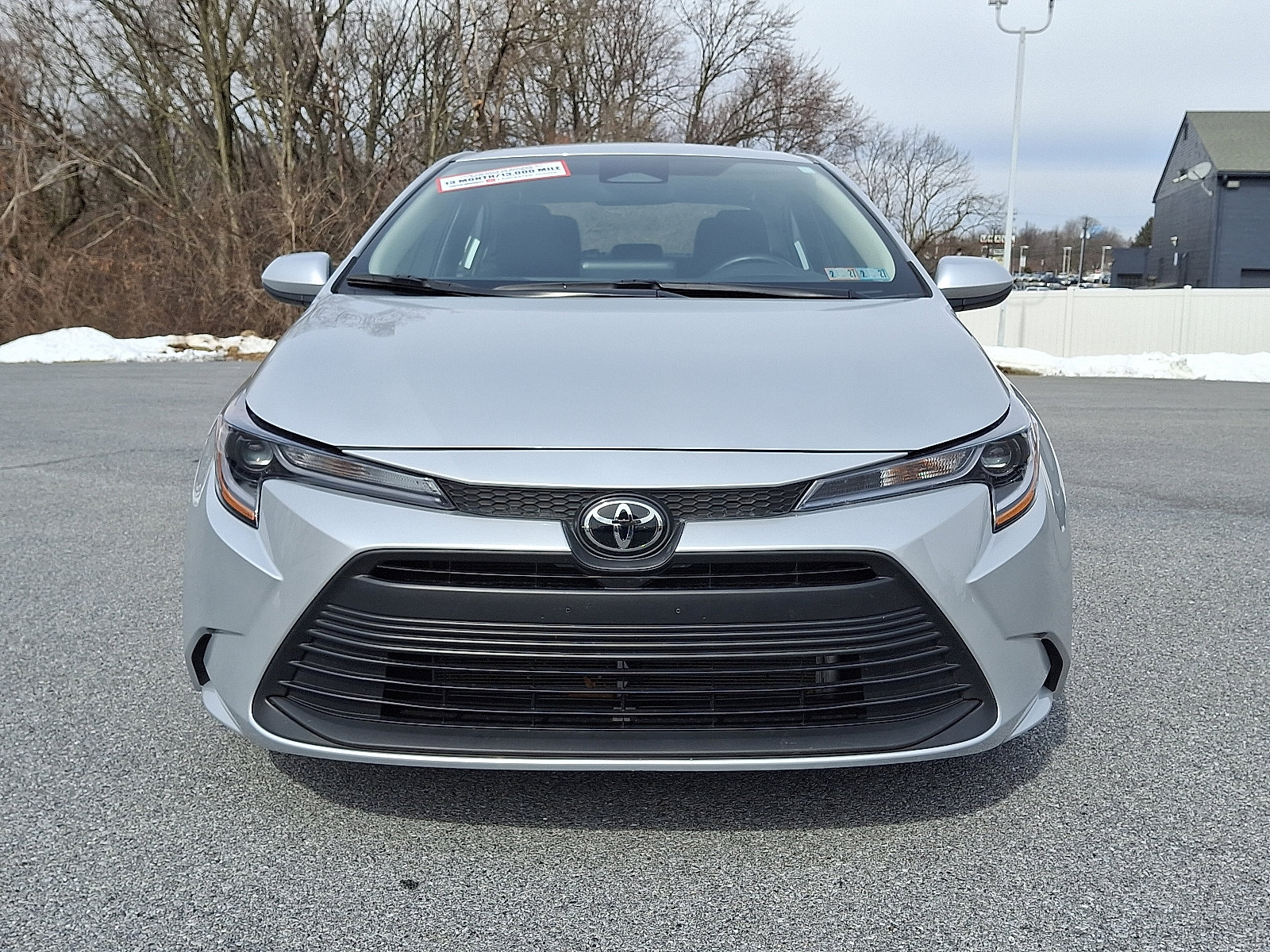 Used 2025 Toyota Corolla LE image 2