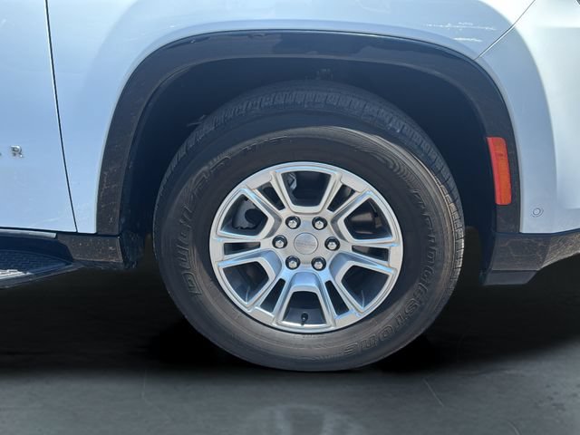 Used 2024 Jeep Wagoneer L 4WD w/ Convenience Group I image 9