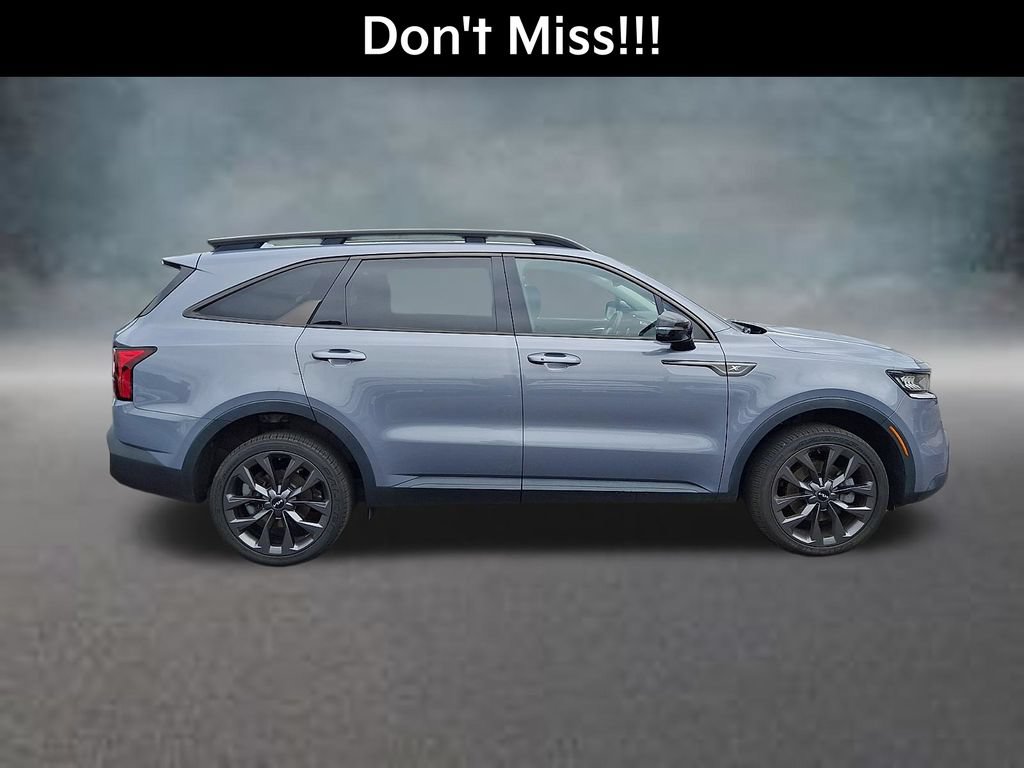 Certified 2023 Kia Sorento X-Line EX AWD/4WD image 5