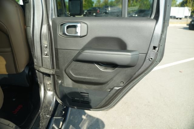 Used 2021 Jeep Gladiator Overland w/ Popular Equipment Package AWD/4WD image 22
