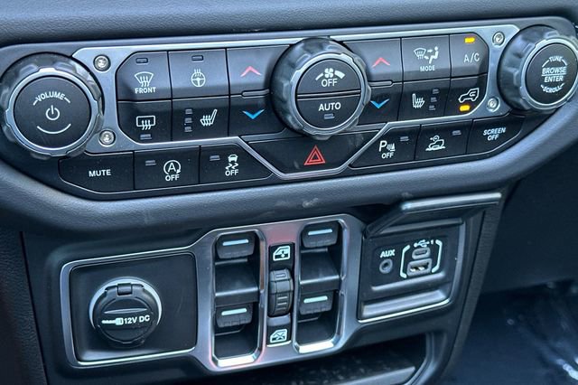 New 2025 Jeep Wrangler Sahara image 21
