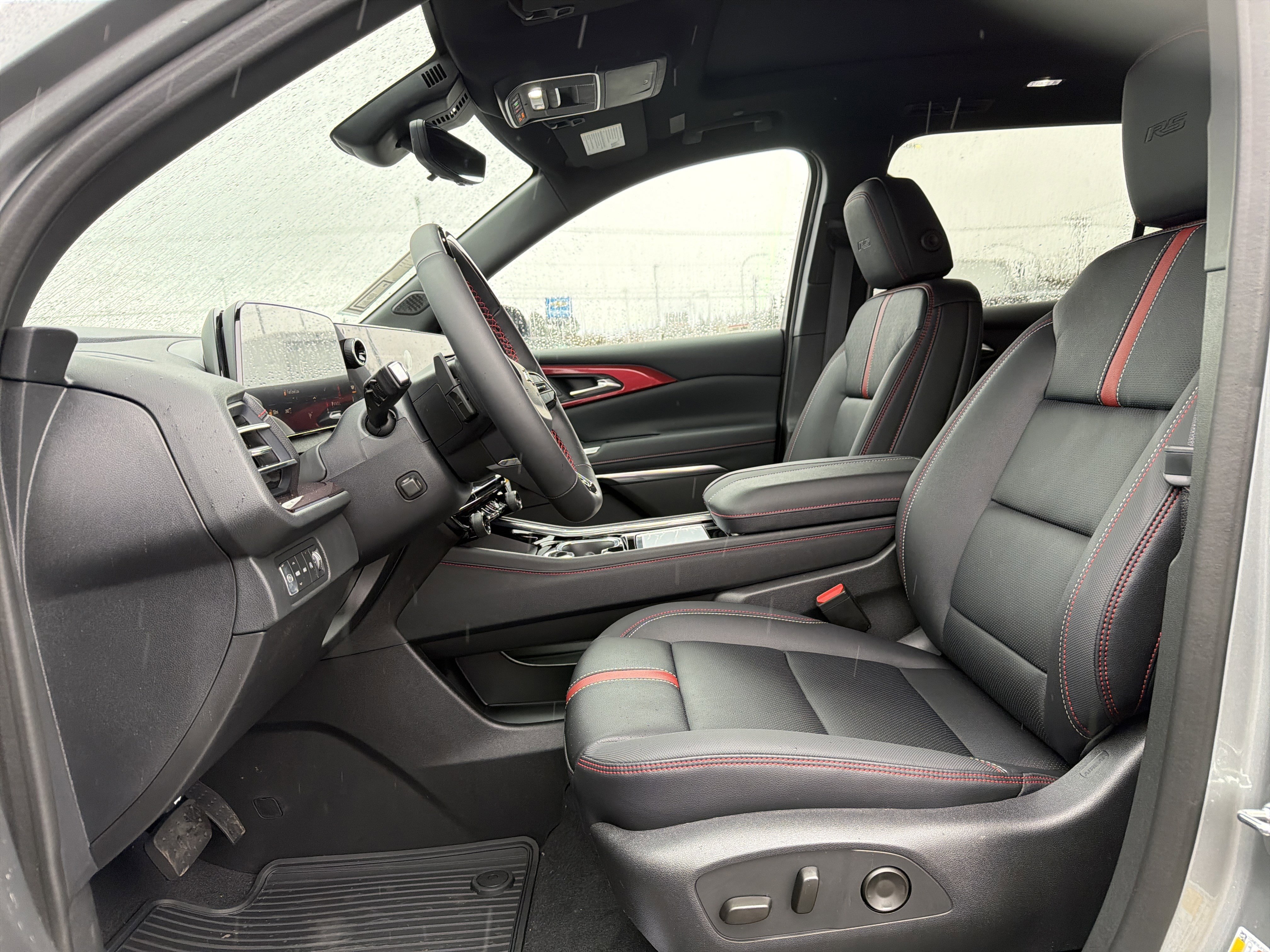 New 2026 Chevrolet Traverse RS image 10