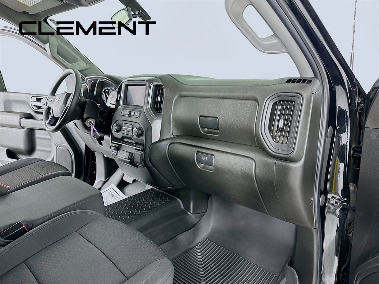 Used 2022 Chevrolet Silverado 2500 Custom w/ Custom Convenience Package AWD/4WD image 31