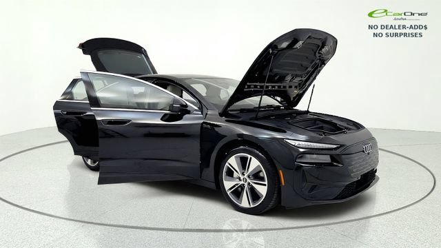 Used 2025 Audi A6 e-tron Premium Plus w/ Premium Plus RWD image 11
