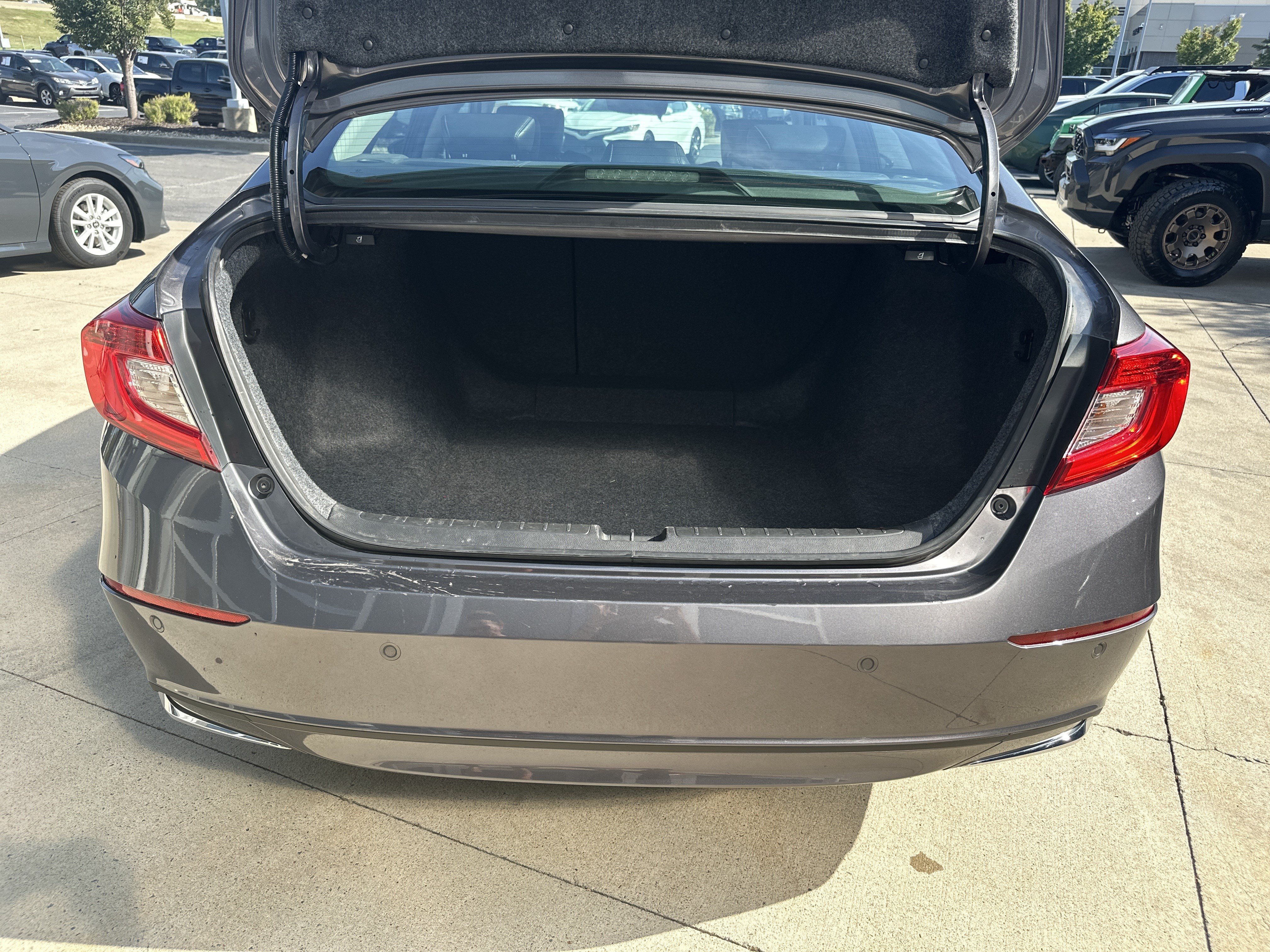 Used 2021 Honda Accord EX-L image 30