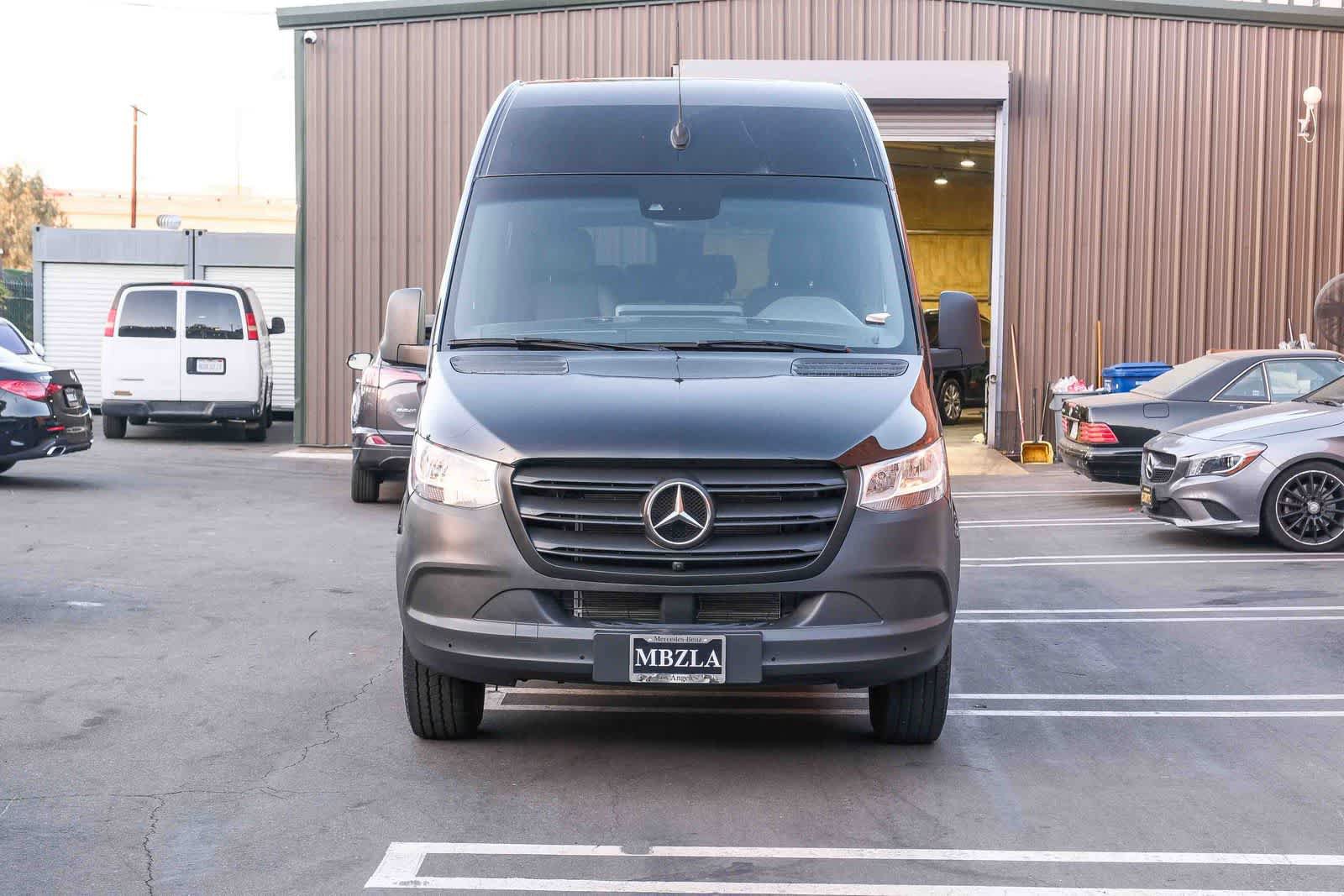 Used 2024 Mercedes-Benz Sprinter 2500 video 2