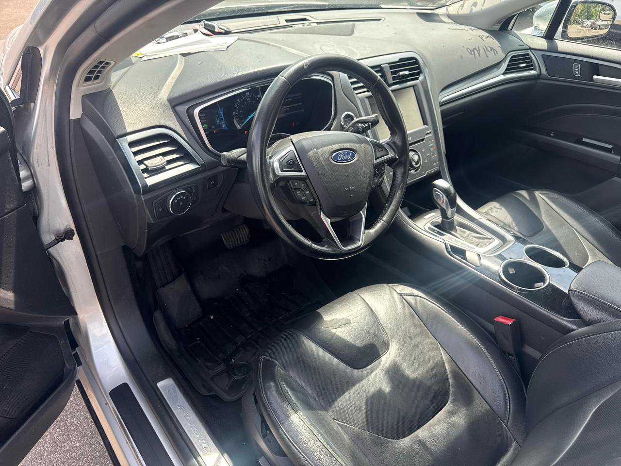 Used 2013 Ford Fusion Energi Titanium FWD image 9