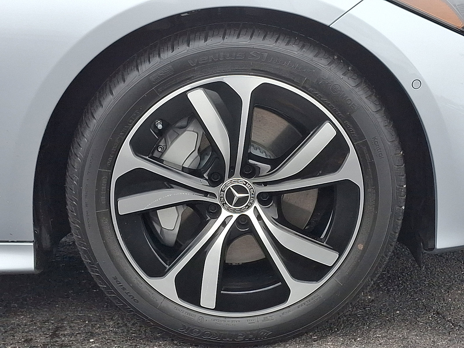 Used 2024 Mercedes-Benz CLE 300 4MATIC Coupe image 8