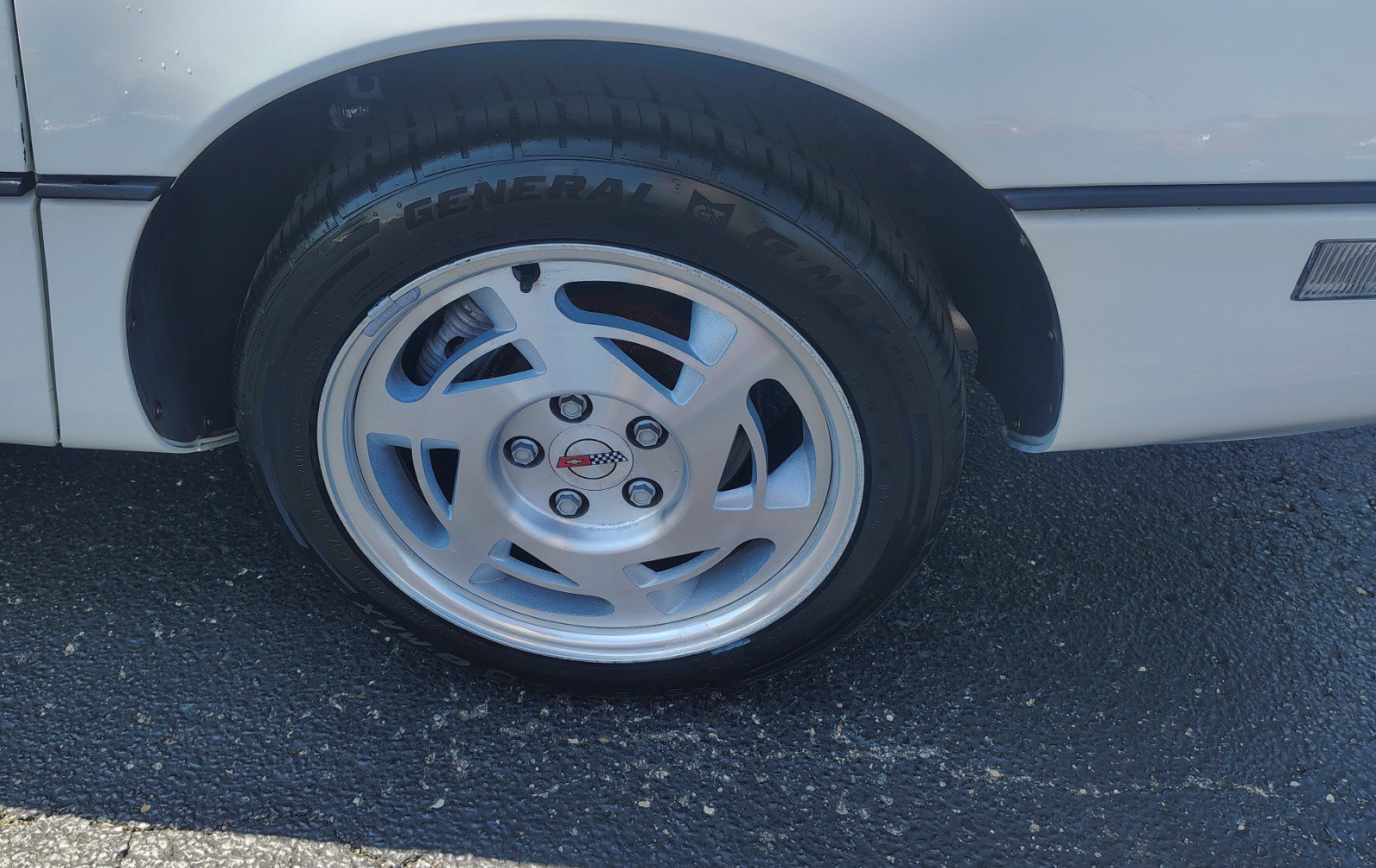 Used 1990 Chevrolet Corvette Coupe RWD image 12