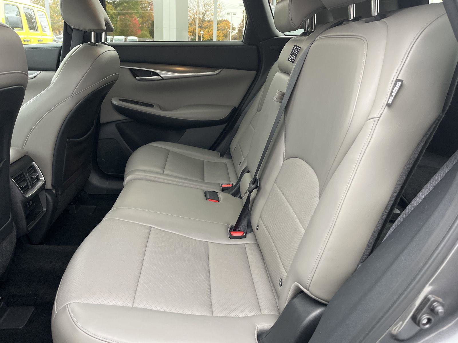 Certified 2023 INFINITI QX50 Luxe image 12