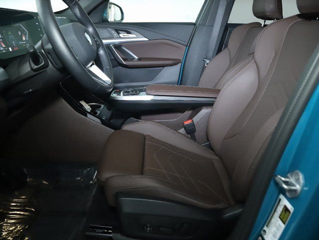 Used 2025 BMW X1 xDrive28i AWD/4WD image 23