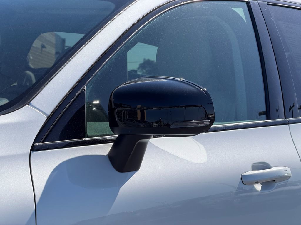 Used 2024 Volvo XC60 B5 Plus w/ Climate Package AWD/4WD image 9