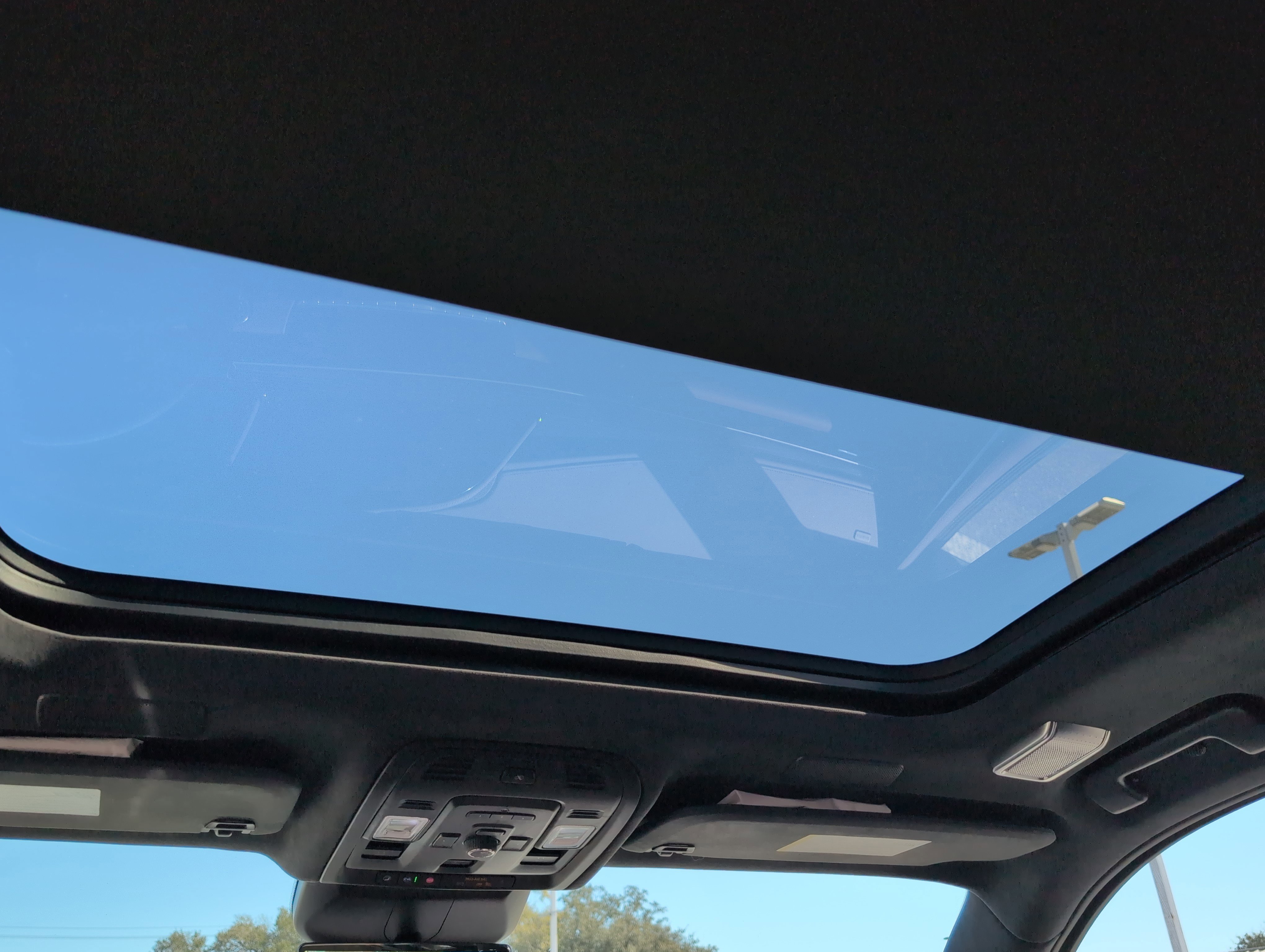 Certified 2024 Cadillac Escalade V image 33