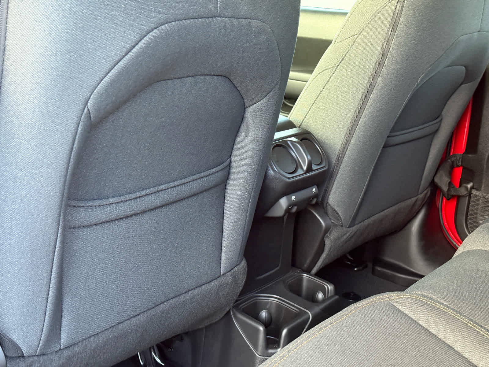 Used 2025 Jeep Gladiator Sport image 27