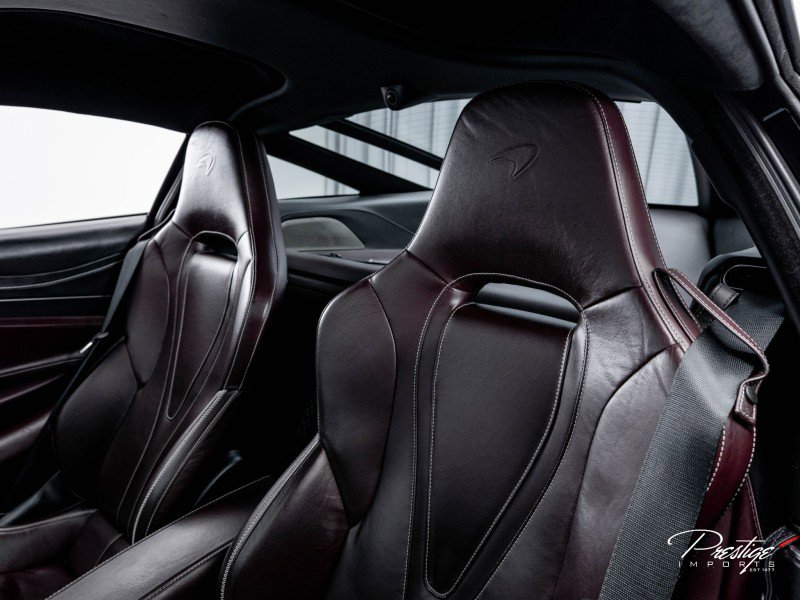 Used 2018 McLaren 720S Luxury RWD image 30