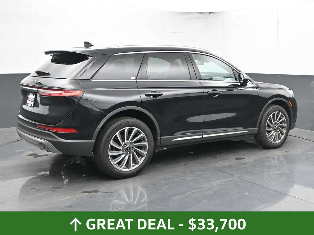 Used 2024 Lincoln Corsair Reserve image 12