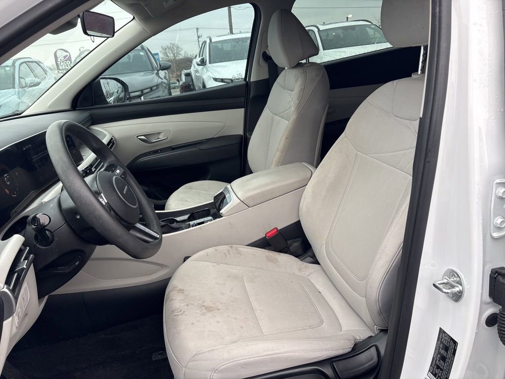 Used 2025 Hyundai Tucson SE image 8