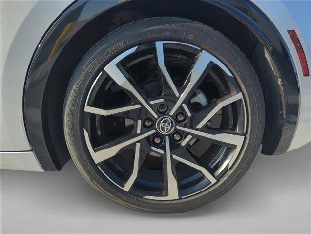 Used 2024 Toyota Prius Prime image 8